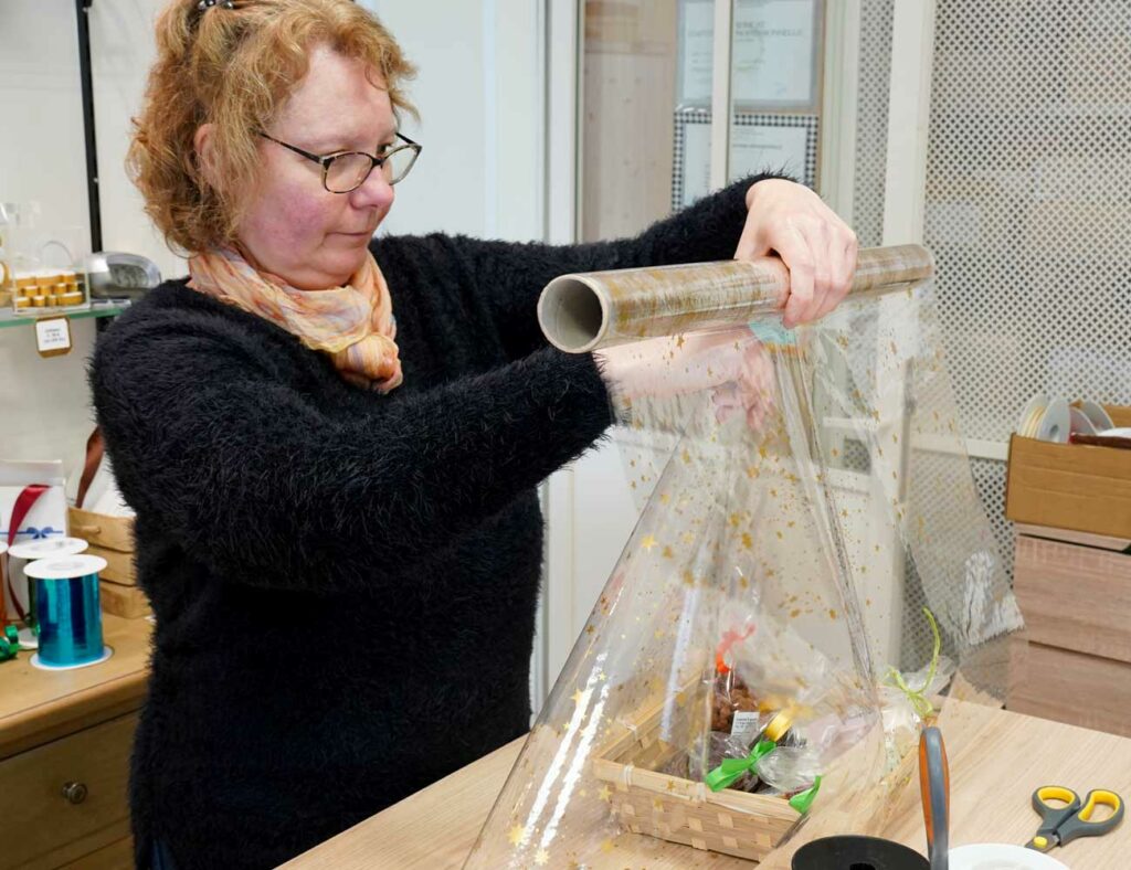 Processus artisanal mettant en avant le savoir‑faire traditionnel